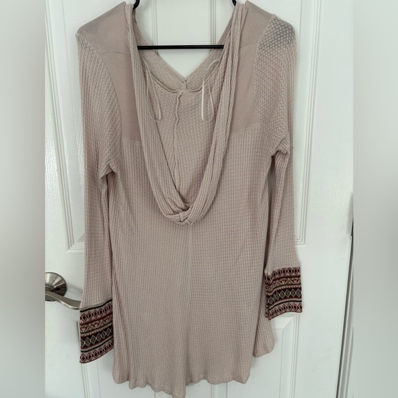 Sweater - Picture 2 of 5